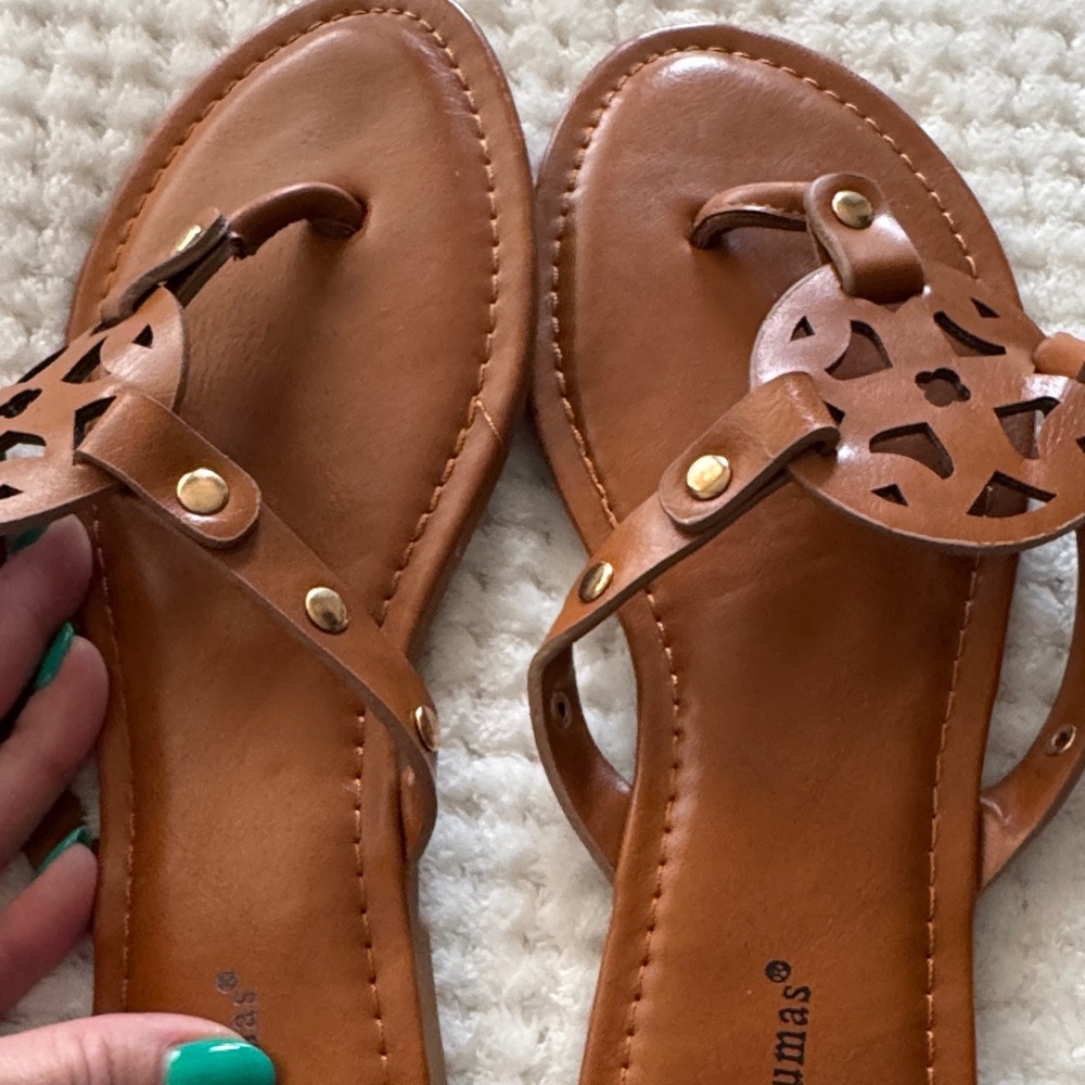 👡 NWOT Pierre Dumas Thong Sandals – Women’s Size 10 - Picture 7 of 7
